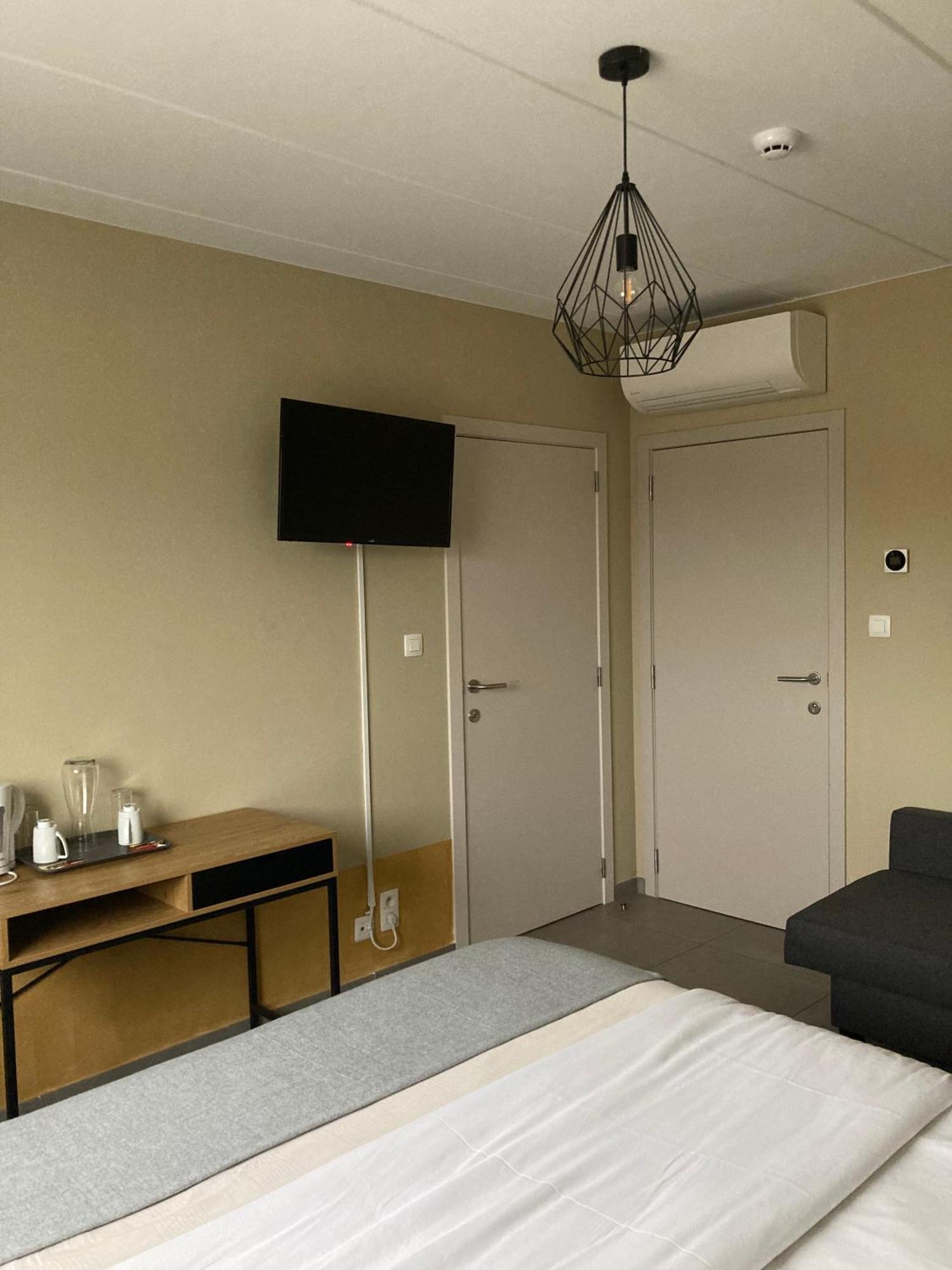 Cote Grange Hotell Tournai Exteriör bild